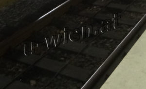 Linienleiter auf Holzschwellen