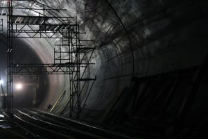 Mehr über den Artikel erfahren Sicherheit im Tunnelbau